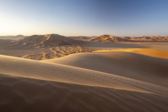 Sand dunes in the Rub Al Khali desert, the world's largest sand desert, Empty Quarter, Oman, Asia