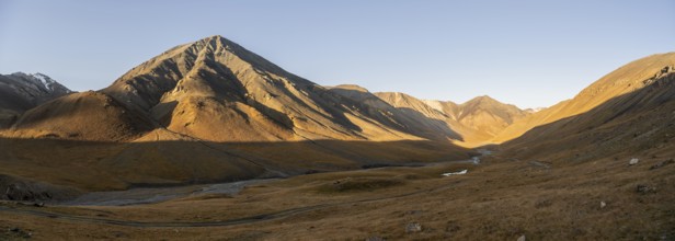 Arabel Pass, mountain valley in the morning, barren landscape, Burkhan Valley, Tien Shan, Issyk Kul