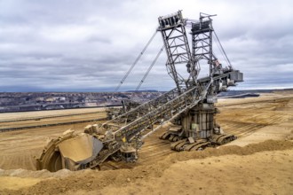 Opencast lignite mine Garzweiler 2, bucket wheel excavator 261 excavating the surface, near the