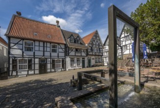 The old town centre of Essen-Kettwig, Ruhrstrasse, Weberbrunnen, Essen North Rhine-Westphalia,