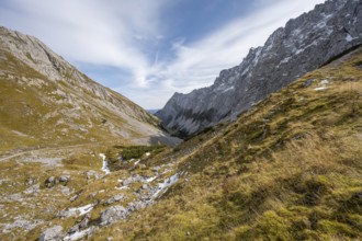 View into the Stallental, in autumn, Vomper Kette, in autumn, Karwendel Mountains, Alpenpark