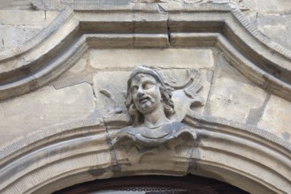 Bust above an entrance gate of a historic house, Bamberg, Upper Franconia, Bavaria, Germany, Europe