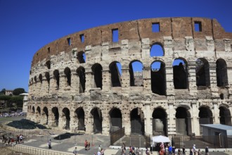 The Colosseum, Amphitheatrum Novum or Amphitheatrum Flavium, Colosseo, Anfiteatro Flavio,