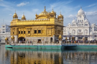 Sikh gurdwara Golden Temple (Harmandir Sahib) . Holy place of Sikihism. Amritsar, Punjab, India,