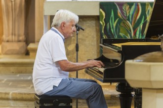 31st Elbhangfest, Loschwitzer Kirche, Peter Rösel piano concert, 31st Elbhangfest, Dresden, Saxony,