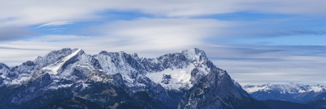 Panorama of the Wetterstein mountains with Alpspitze 2628m and Zugspitze 2962m, Werdenfelser Land,