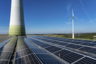 Wind farm near Bad Wünneberg, solar plant, Ostwestfalen Lippe, North Rhine-Westphalia, Germany,