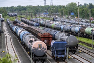 Gelsenkirchen Bismarck marshalling yard, goods trains are assembled and shunted here, tank wagons
