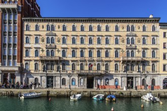 Palazzo Gopcevich, trading and residential houses of old families on the Grand Canal in the heart