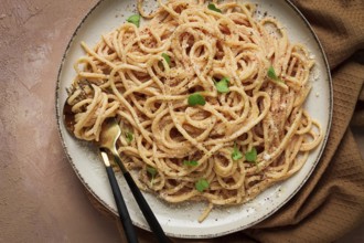 Spaghetti carbonara, in creamy garlic sauce, pasta in white sauce, homemade, no people