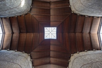 Ceiling vault of the Heilig Kreuz Church, opened in 1964, Jahnstr. 41, Weißenburg, Middle