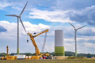Wind turbine repowering, in the Issum-Oermten wind farm, 9 wind turbines in operation for over 20
