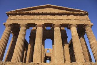 Tempio della Concordia (Temple of Concordia) in the Valley of the Temples, Agrigento, Sicily,