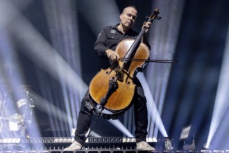 Paavo Lötjönen from Apocalyptica live on Plays Metallica Vol.2 Tour 2024 at the Columbiahalle in