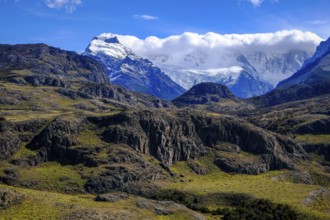 El Chaltén, Patagonia, Argentina, El Chaltén with a view of the Fitz Roy massif. El Chaltén offers
