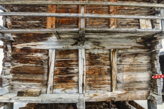 Old weathered hay barn, Chandolin, Val d'Anniviers, Valais Alps, Canton Valais, Switzerland, Europe