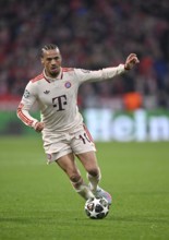 Leroy Sané FC Bayern Munich FCB (10) Action on the ball Champions League, Allianz Arena, Munich,