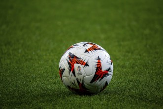 Symbolic image UEFA Europa League 2024/25: Close-up of the official Kipsta match ball