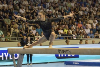 Olympic qualification in apparatus gymnastics in Rüsselsheim Picture: Helen Kevric on the balance