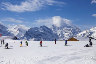 26 March 2024: Skiing against the backdrop of the Bernese Alps in Grindelwald, Switzerland, Europe