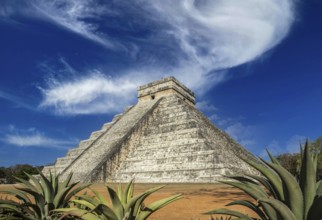 Beautiful pyramid of Chichen Itza UNESCO heritage. Yucatan, Mexico, Central America