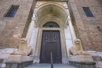 Side portal with lion figures, Cathedral of Santa Maria Assunta, Cremona, Province of Cremona,