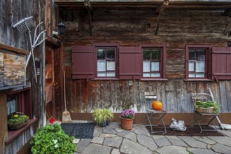 Old farmhouse, detail, Oberstdorf, Oberallgäu, Allgäu, Bavaria, Germany, Europe