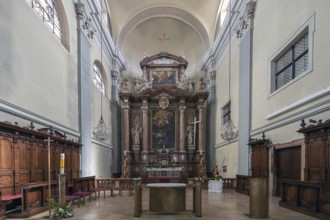High altar from 1815 in the parish church, founded in 1307, baroqueised in the 18th century,