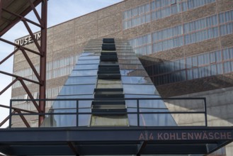 A14 Coal washing plant, escalator to the visitor centre, Ruhr Museum, Zollverein Coal Mine