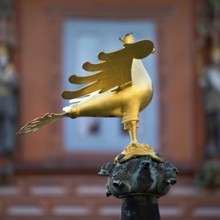Gilded imperial eagle as a fountain eagle on the market fountain in front of the Kaiserworth