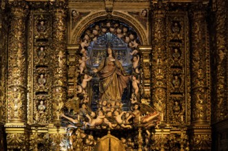 Interior view, chapel Capela do Santíssimo Sacramento, sculpture of Nossa Senhora da Assunção,