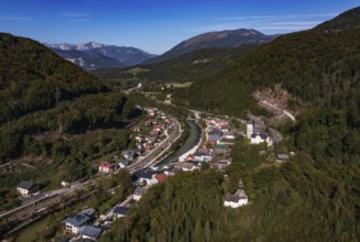 Drone image, river Traun, view of town with parish church, Lauffen, Salzkammergut, Upper Austria,