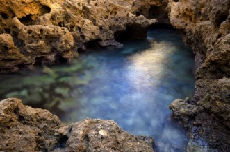 Algar Seco rock formation, coloured rocks and underground caves, caves, shell limestone, Carvoeiro,