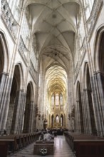 Prague castle, Gothic Metropolitan Cathedral of Saints Vitus, Wenceslas and Adalbert, Central nave