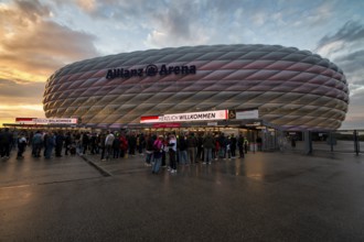 Spectators, fans, queue, waiting for admission, UEFA Nations League international match Germany vs.