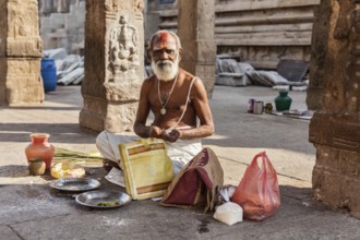 MADURAI, INDIA, FEBRUARY 16, 2013: Indian brahmin (traditional Hindu society) priest in famous
