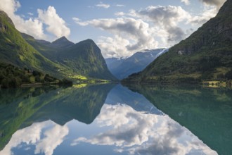 SpiSee Oldevatnet with Bergen, Olden, Stryn, Vestland, Norway, Europe