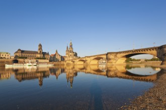 DEU Saxony Dresden Dresden Silhouette