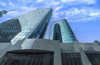 Scenic panoramic views of Auckland skyline and financial downtown city center