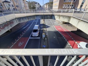 Elefantenklo, E-Klo for short, nickname of the pedestrian overpass with a view of the road