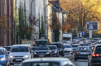 Gladbecker Straße in Essen, B224, inner-city street in Essen heavily polluted by air pollution,
