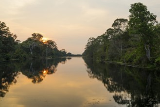 Lake, Angkor Thom, sunset, Angkor Wat, Angkor, UNESCO World Heritage Site, Siem Reap, Cambodia,