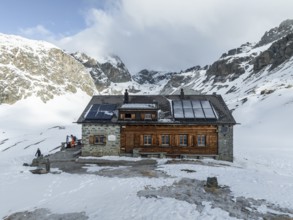 Winter in the mountains, Chamanna Jenatsch CAS, Swiss Alpine Club hut, Val Beve, Graubünden,