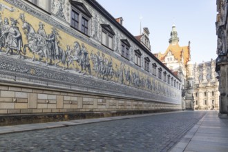 Procession of princes in Augustusstraße with Georgentor, Dresden, Saxony, Germany, Europe