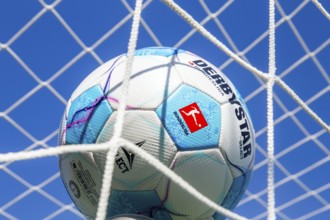 Symbolic image of the 2024/25 Bundesliga: close-up of the DERBYSTAR match ball