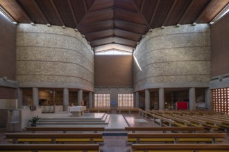 Interior of the Heilig Kreuz Church, opened in 1964, Jahnstr. 41, Weißenburg, Middle Franconia,