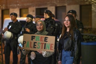 Demonstration by pro-Palestinian activists in Duisburg-Hochfeld, around 110 demonstrators marched
