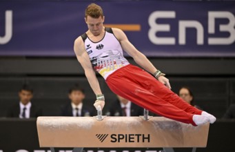 Nils Dunkel GER pommel horse action gymnastics, EnBW DTB-Pokal, Porsche-Arena, Stuttgart,