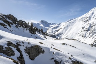 Mountain landscape with snow, ascent to Grialetsch Scharte, Grisons Haute Route, Albula Alps,