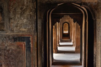 Datia palace (also called Satkhanda Palace or Purana Mahal or the Old palace) . Datia, Madhya